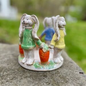 Ceramic Bunny’s Figurine with Carrots. NEW